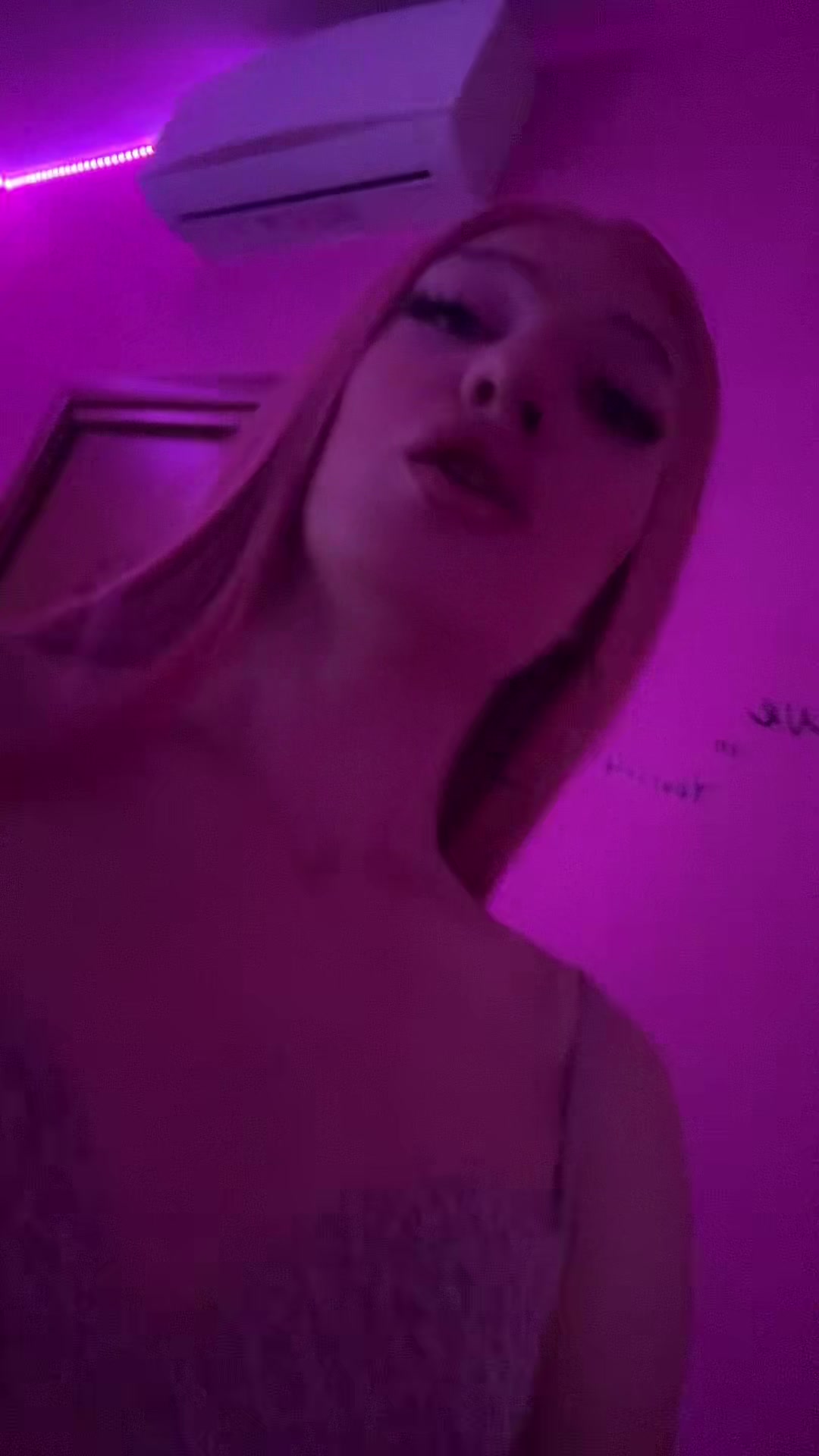 @daphnethedoll