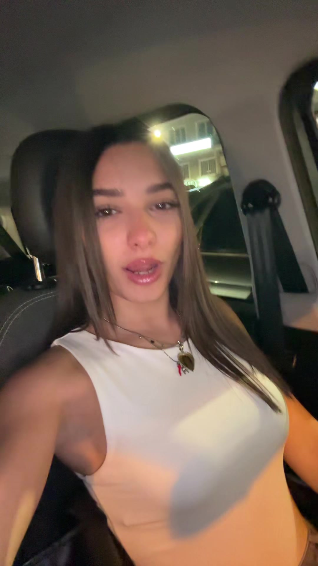 @𝐋🌙