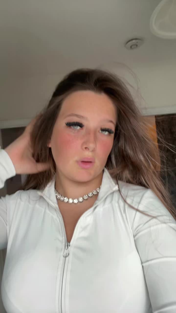 @Evie grace🥰