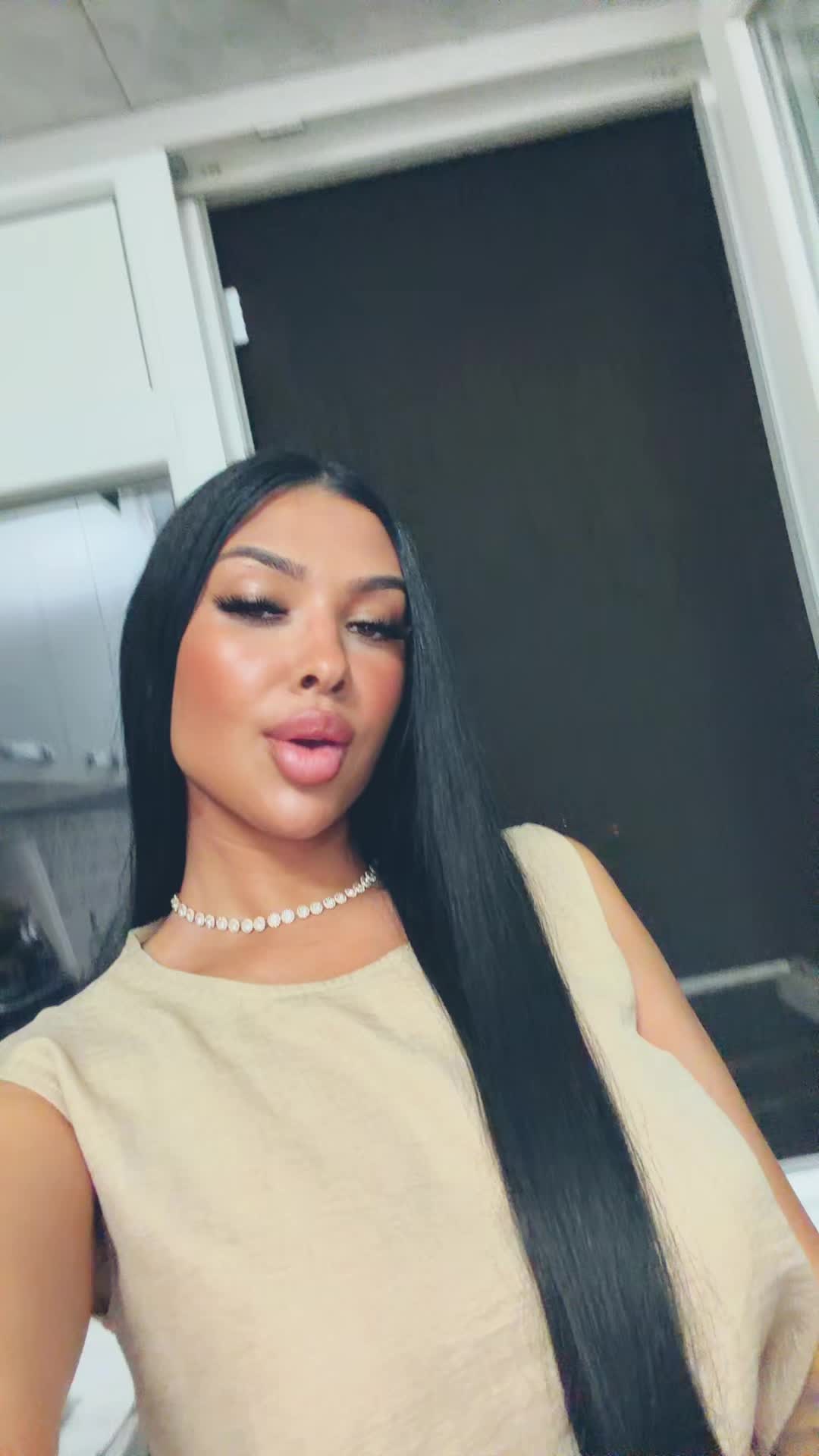 @AnneMarii