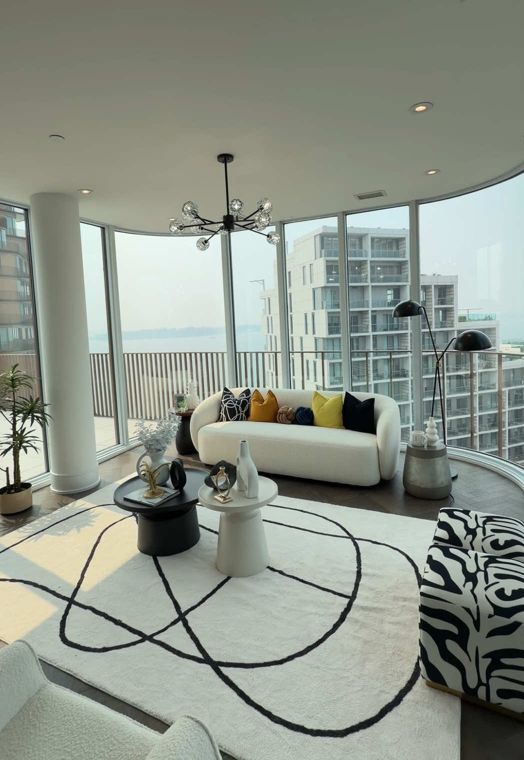 @Farhaan S. | Toronto REALTOR®