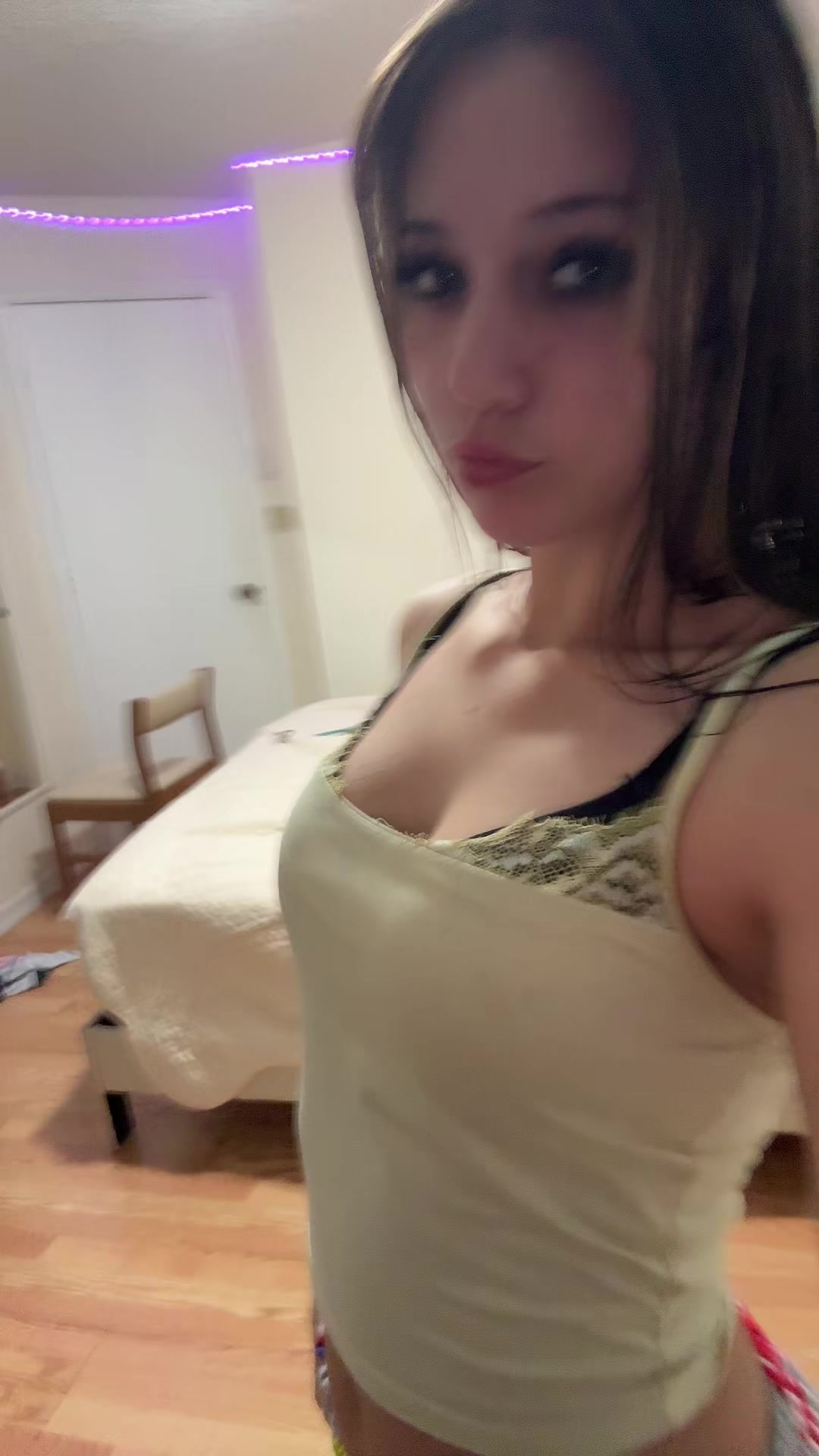 @️