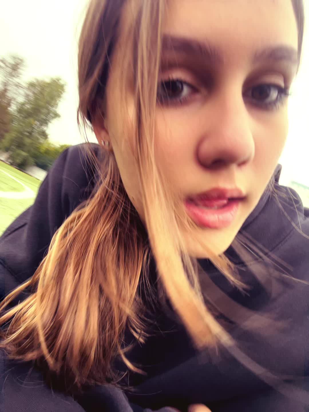 @юлька.