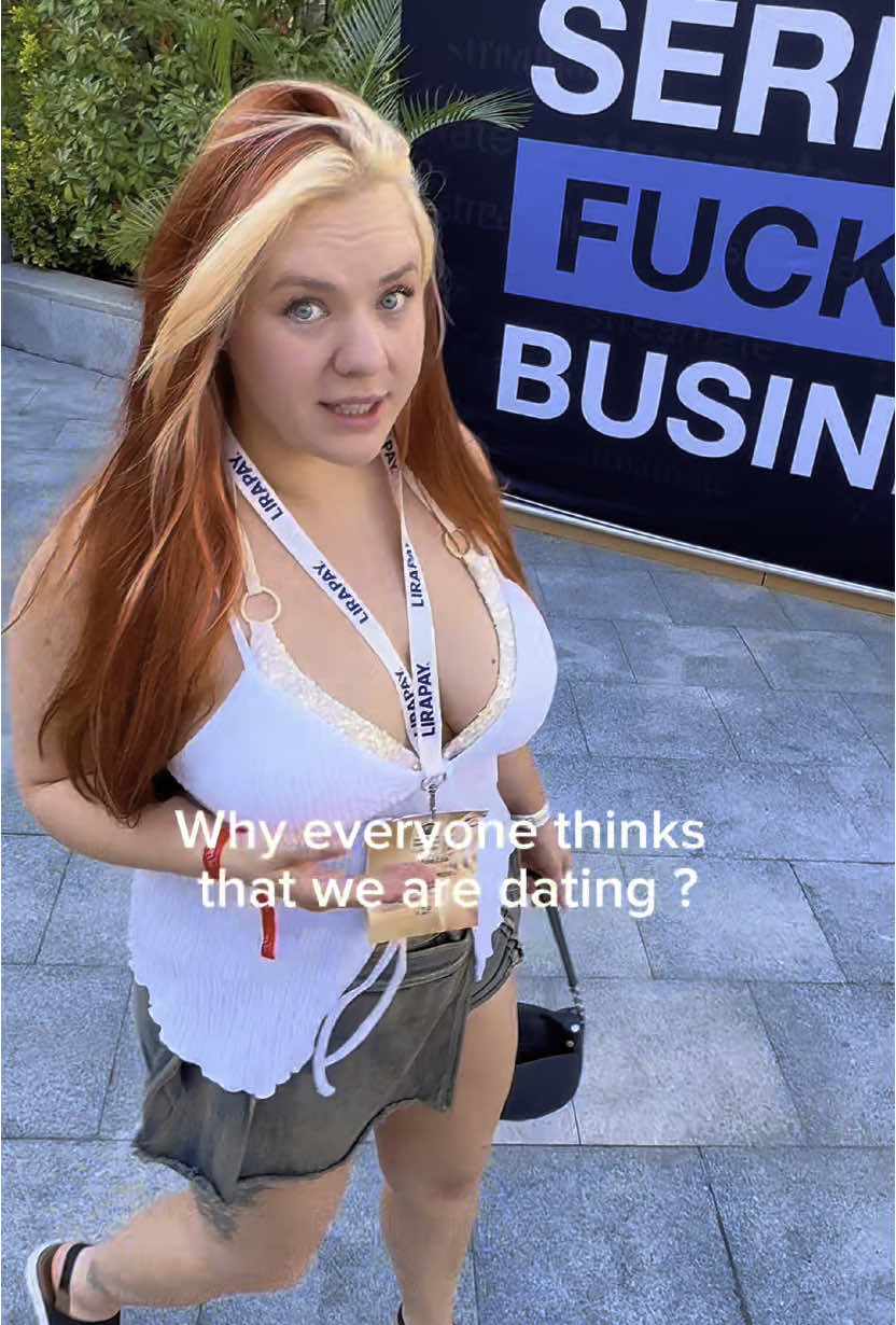 @AnjaAmelia