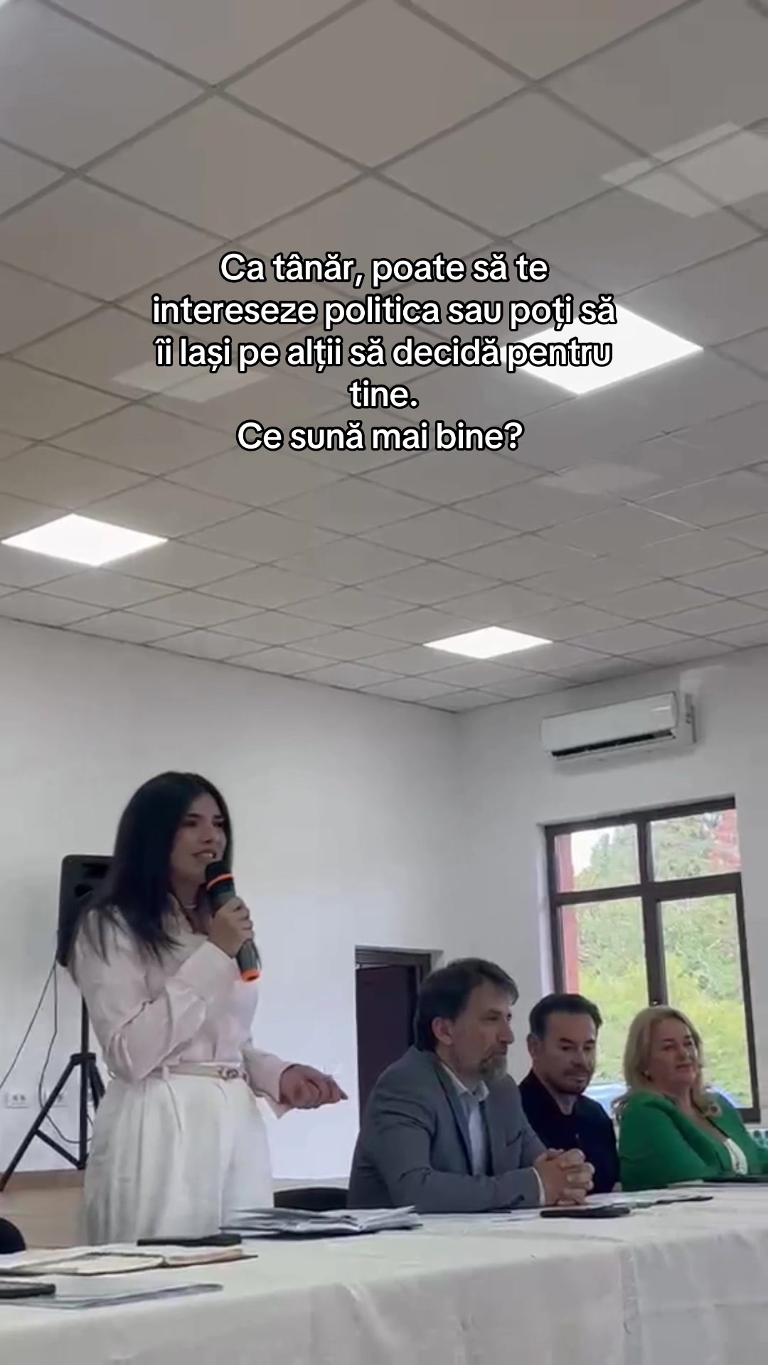 @Amina Miclean