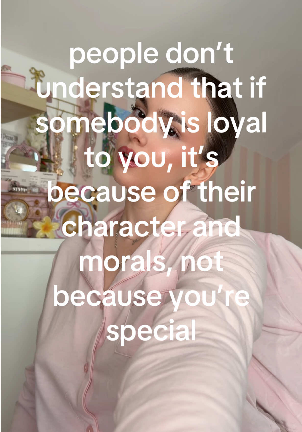 @𝓛𝓪𝓿𝓲𝓷𝓲𝓪