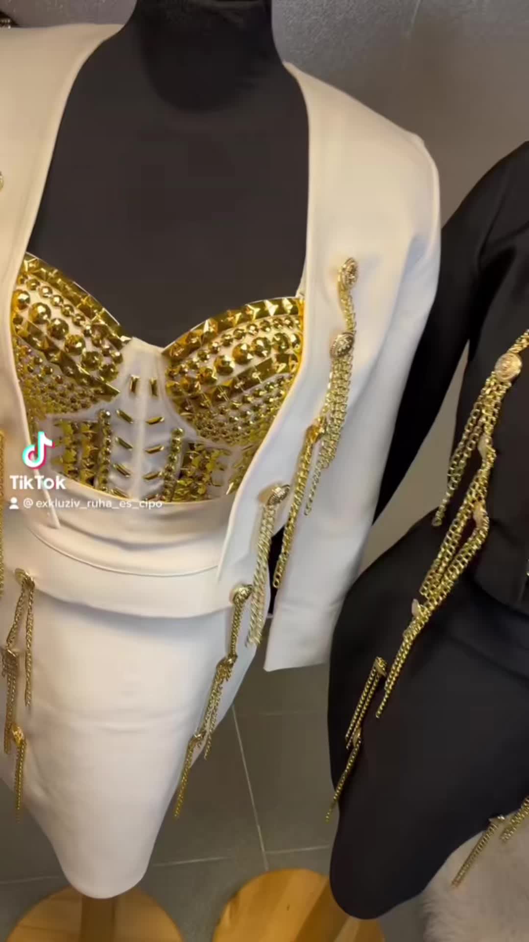 @Exluziv Ruha És Cipő