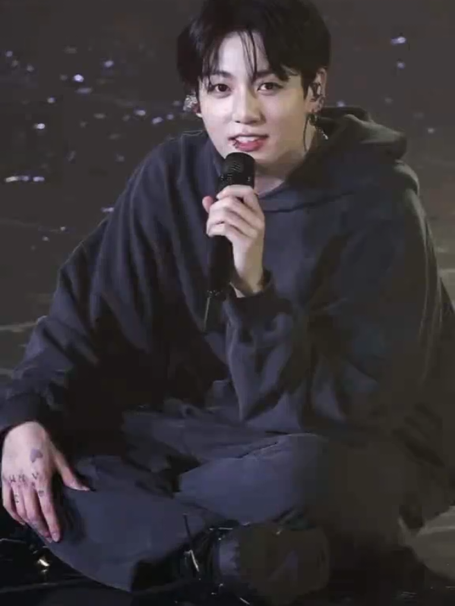 @✧･ﾟ:Jungkook:･ﾟ✧