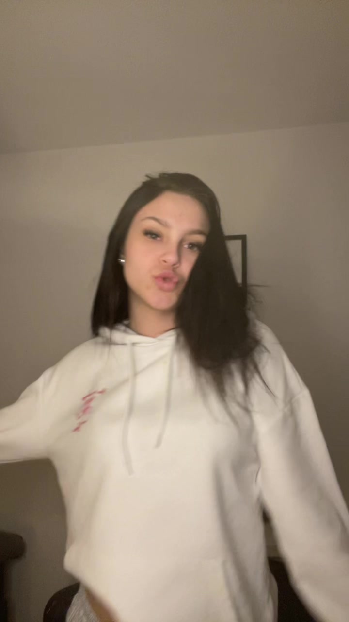 @Elina🌸
