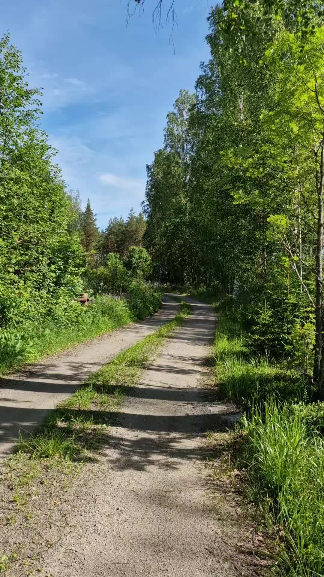 @MustaSyd&auml;n