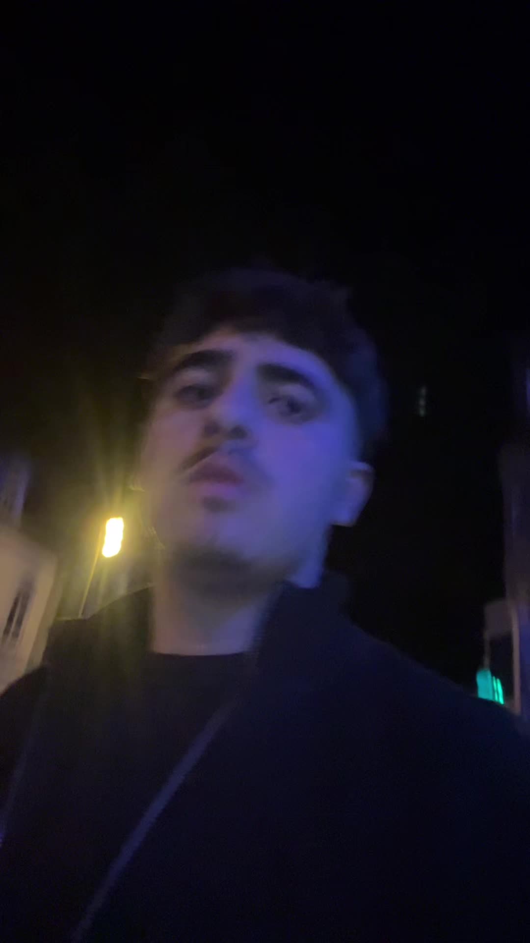 @Ali🏄&zwj;♂️