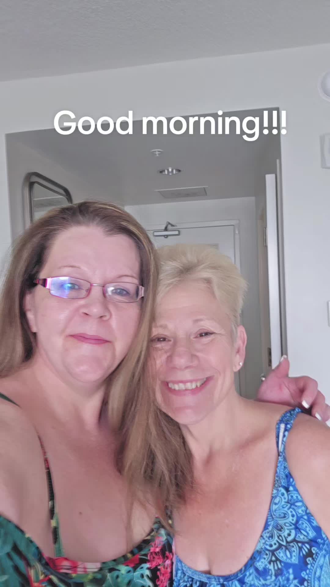 @BoyMomFizzySunrise 💞