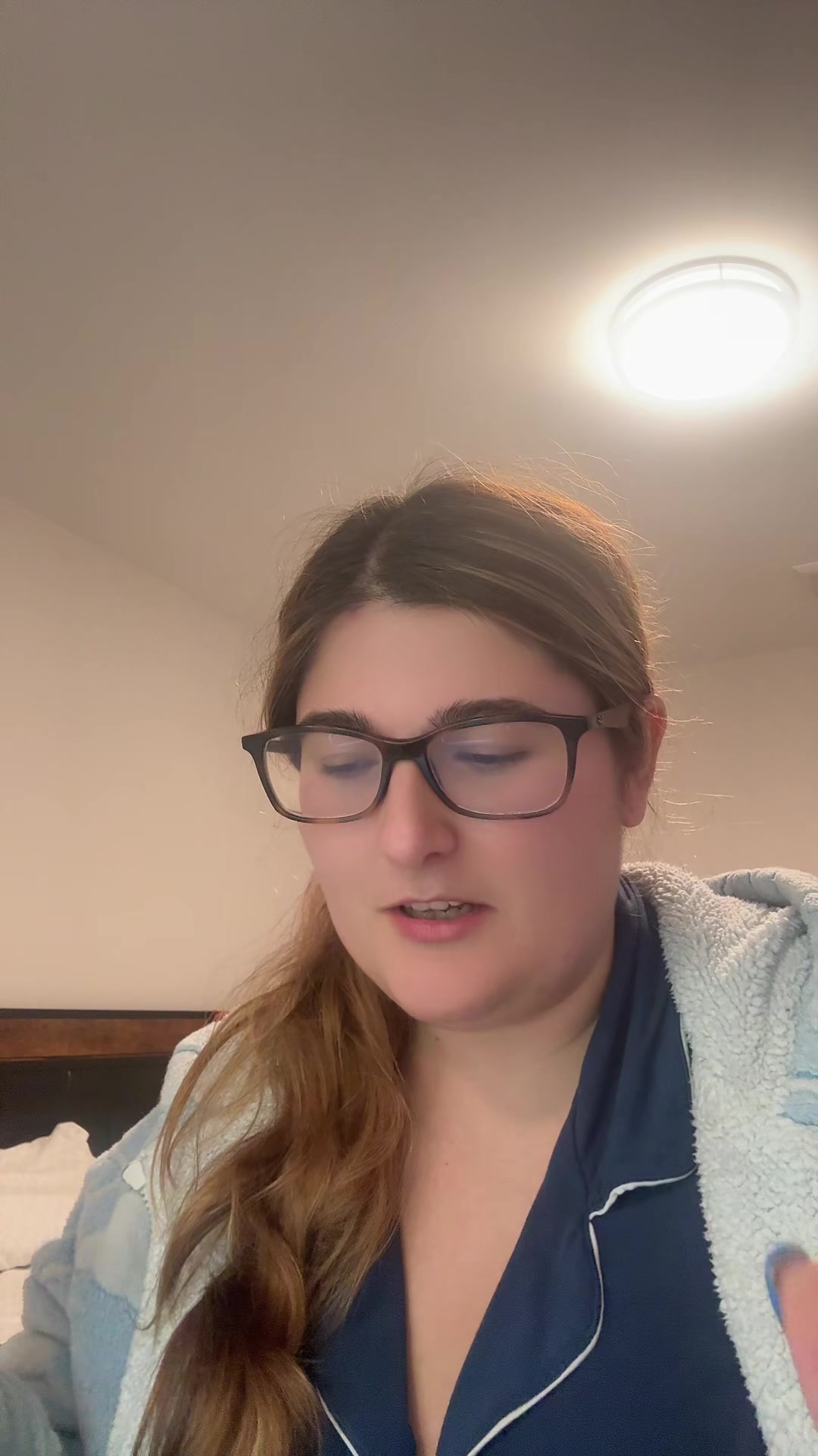 @👆