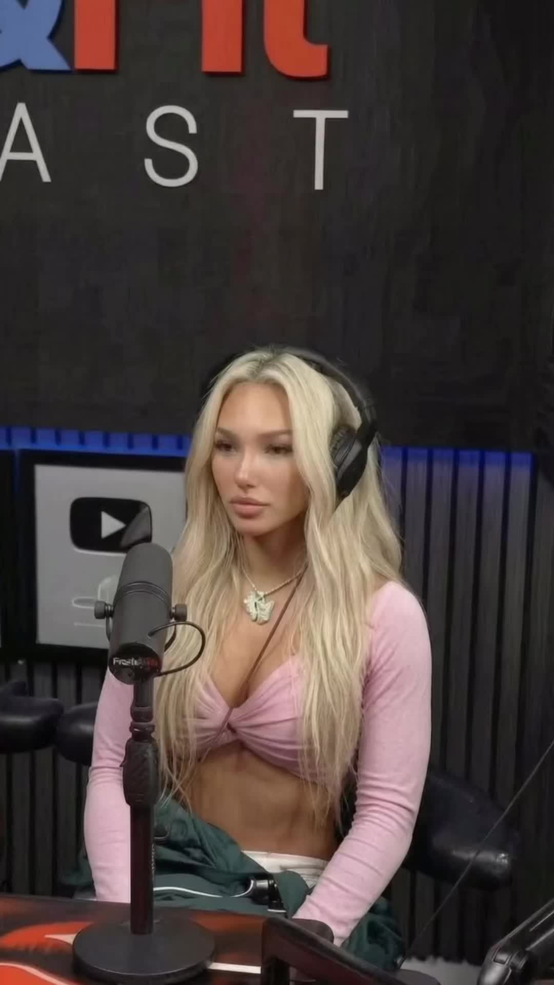 @Yana Voss 🦋