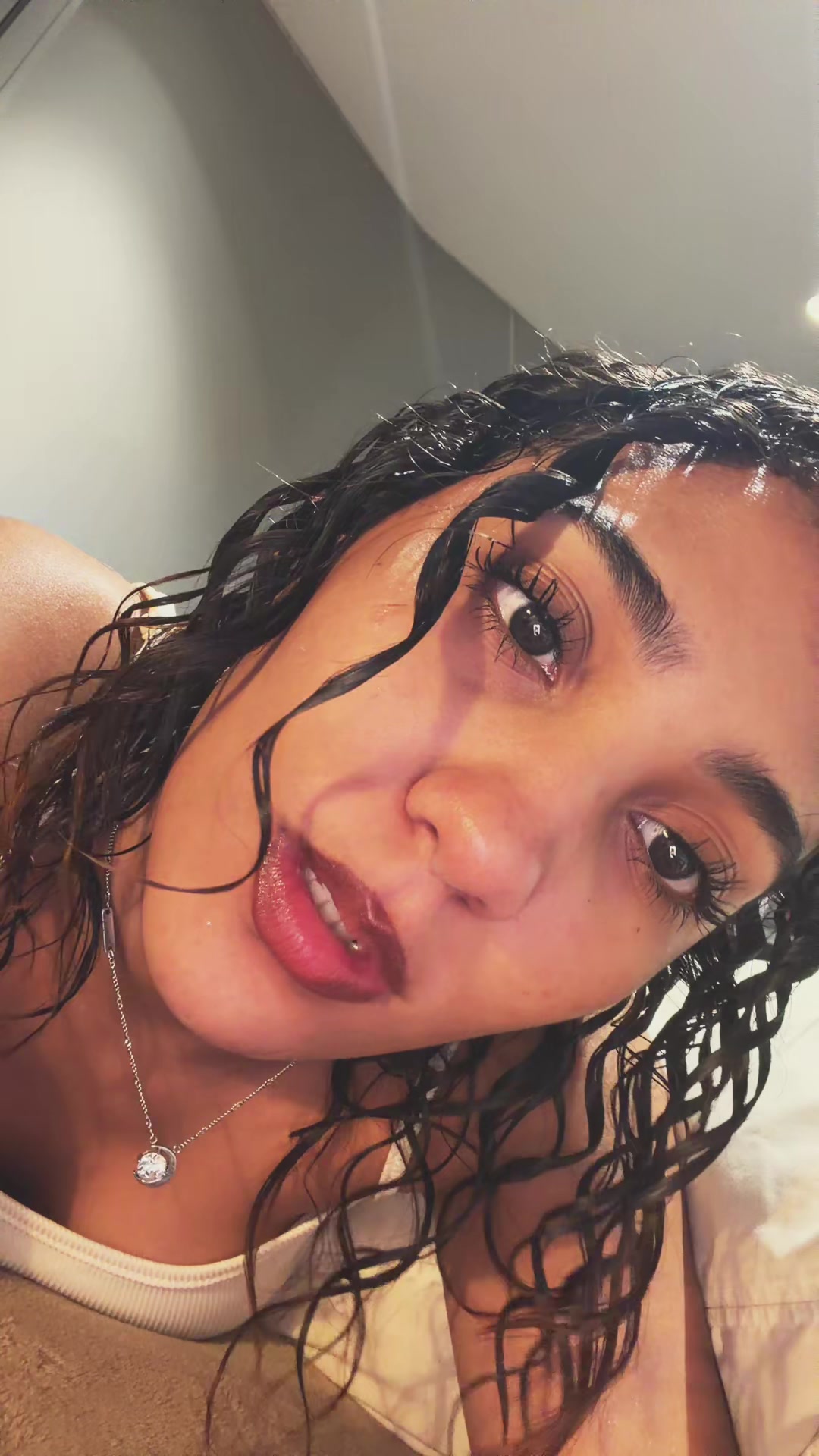 @dhiullya🇧🇷