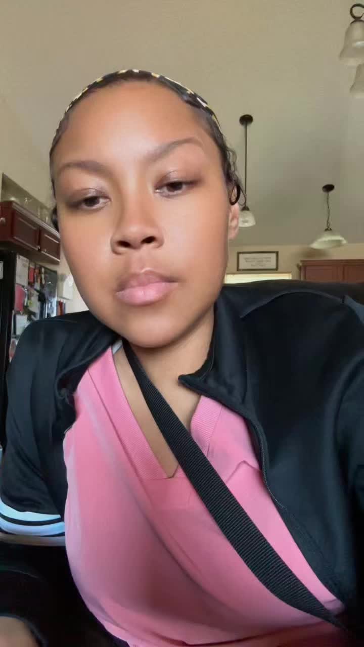 @RegularShmegular_Jess