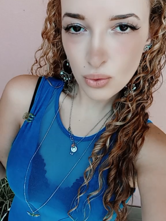 @Sofia__Lov___