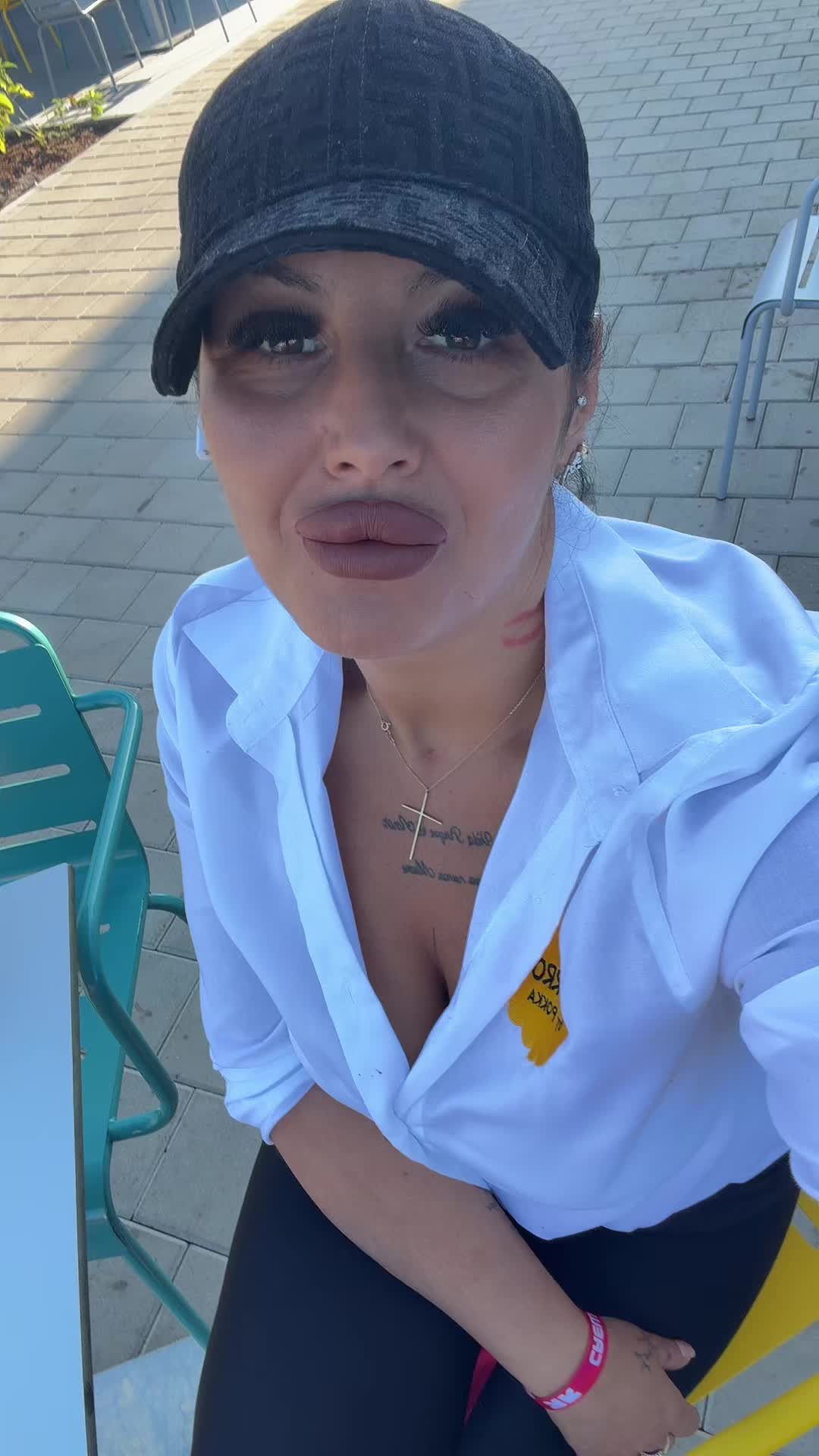 @Gabriela Jitaru