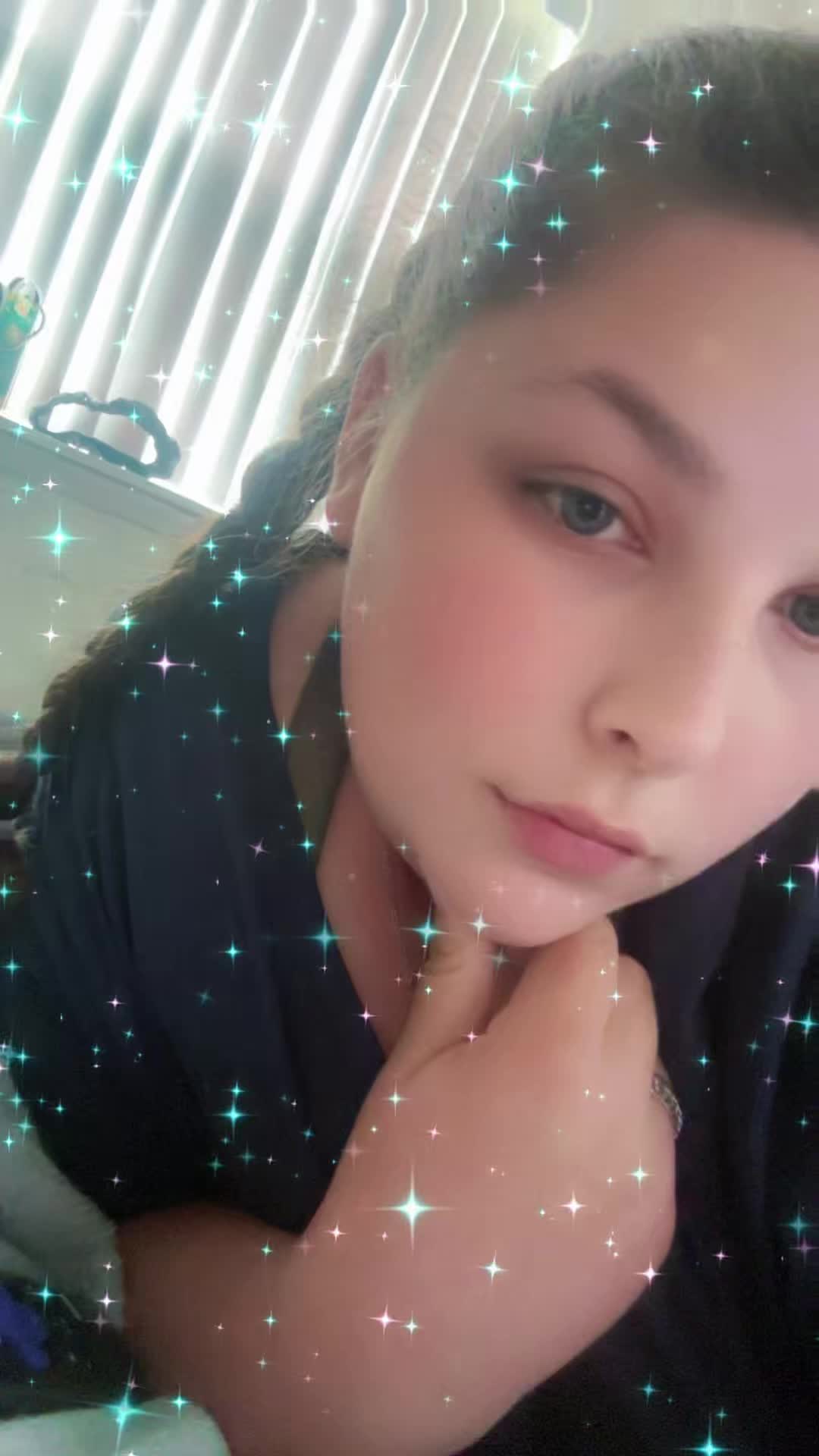 @Junebug072🥭
