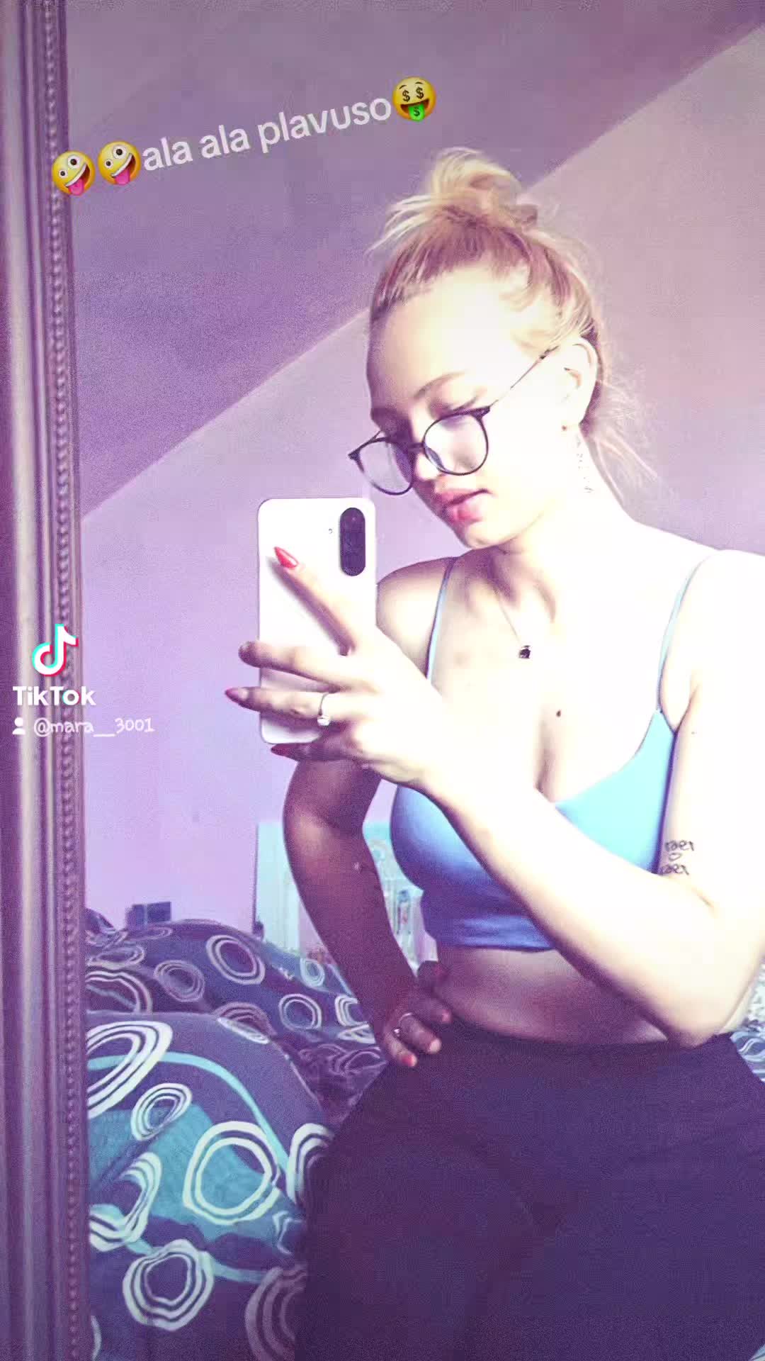 @Mara🫵