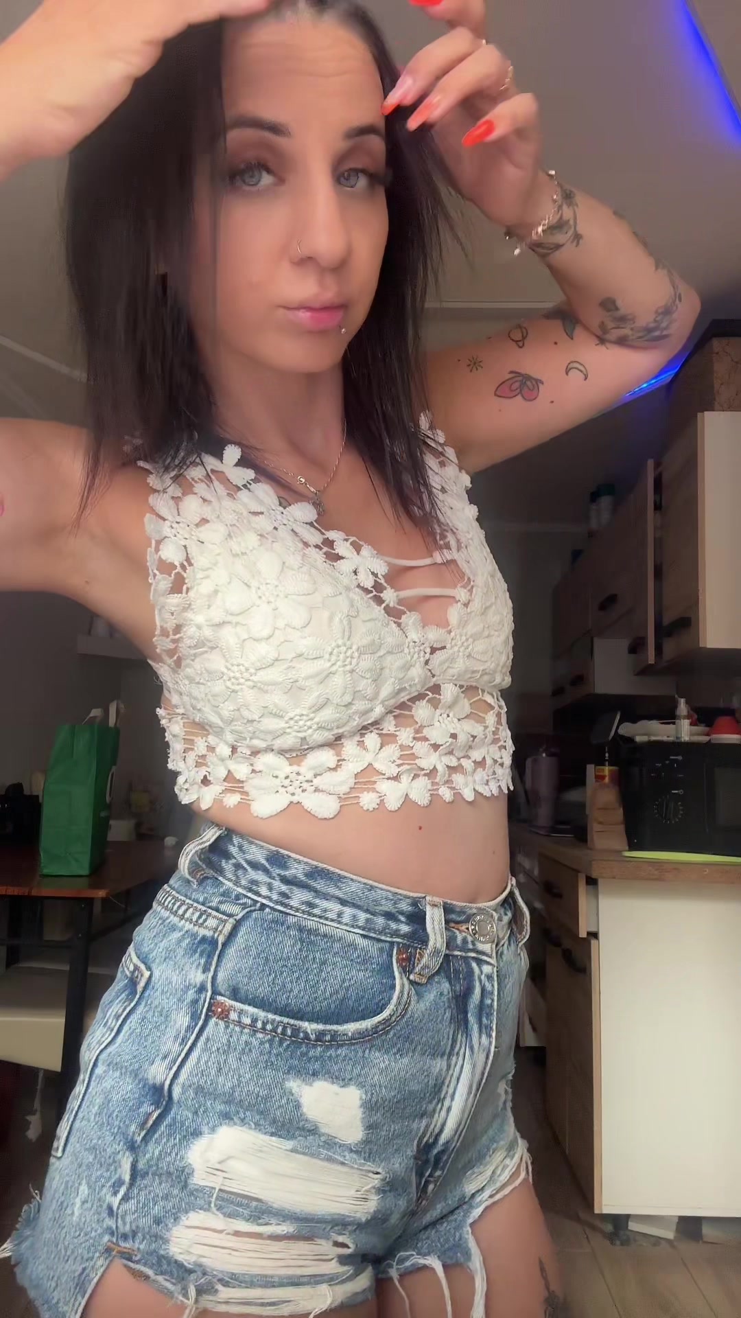 @Alexandra Farkas