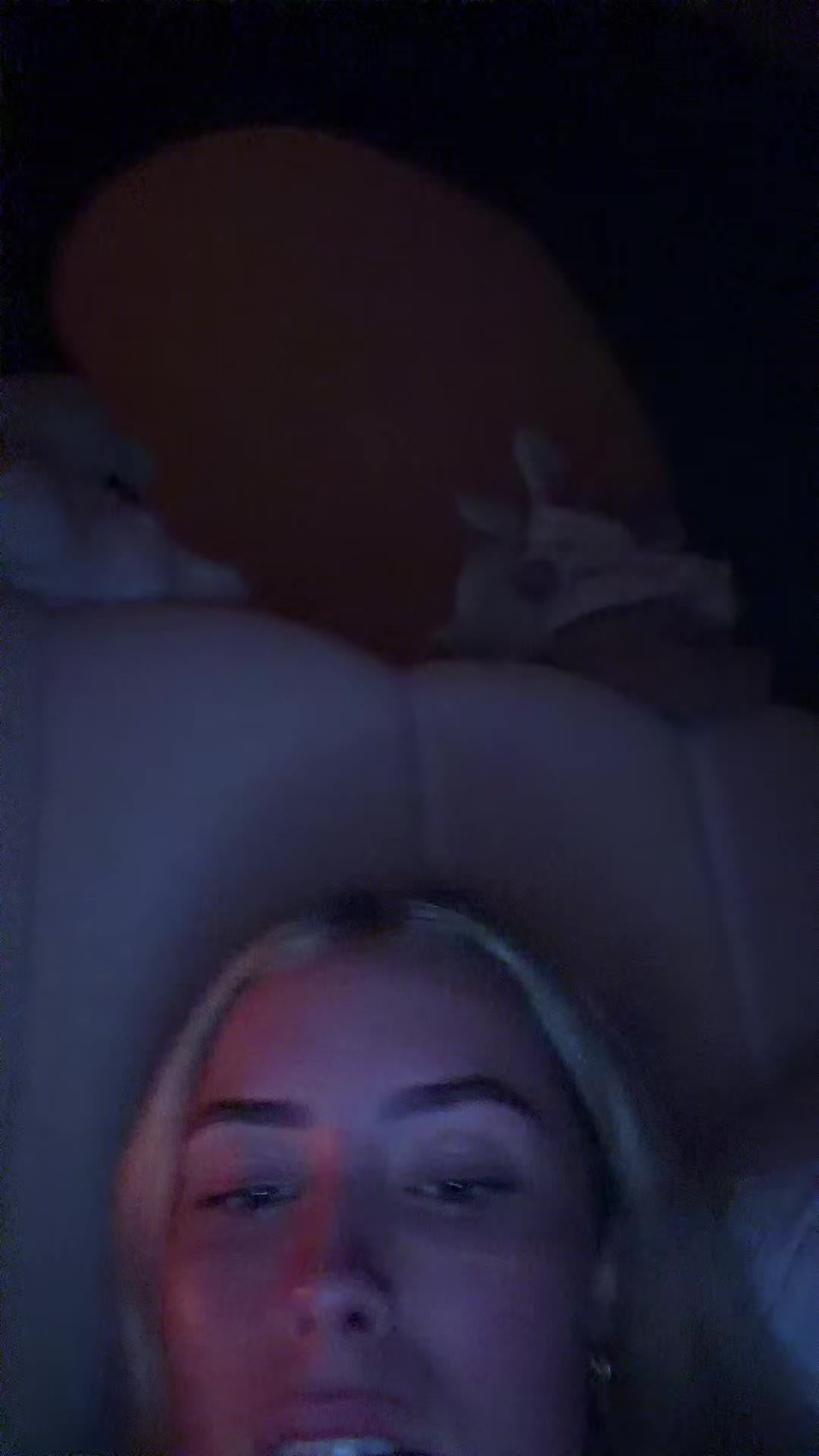 @huhnellywho