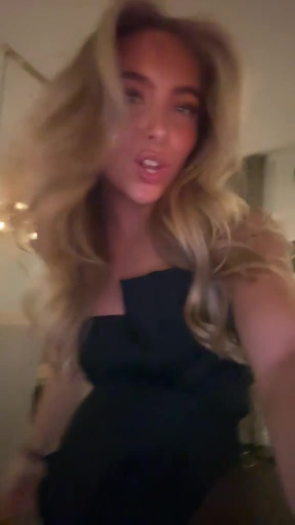@𝐄𝐥𝐥𝐢𝐬𝐚 𝐕𝐚𝐥𝐠𝐫𝐞𝐧 🥂