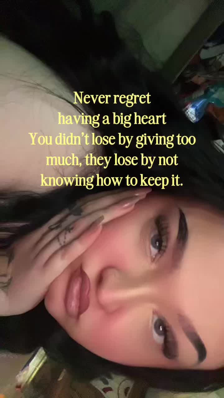 @kayleesalwayswright