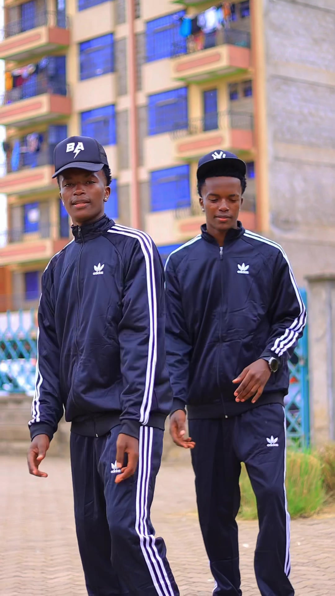 @Trendytwinnz🇰🇪