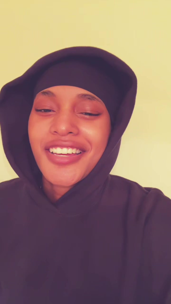 @kay🖤 .