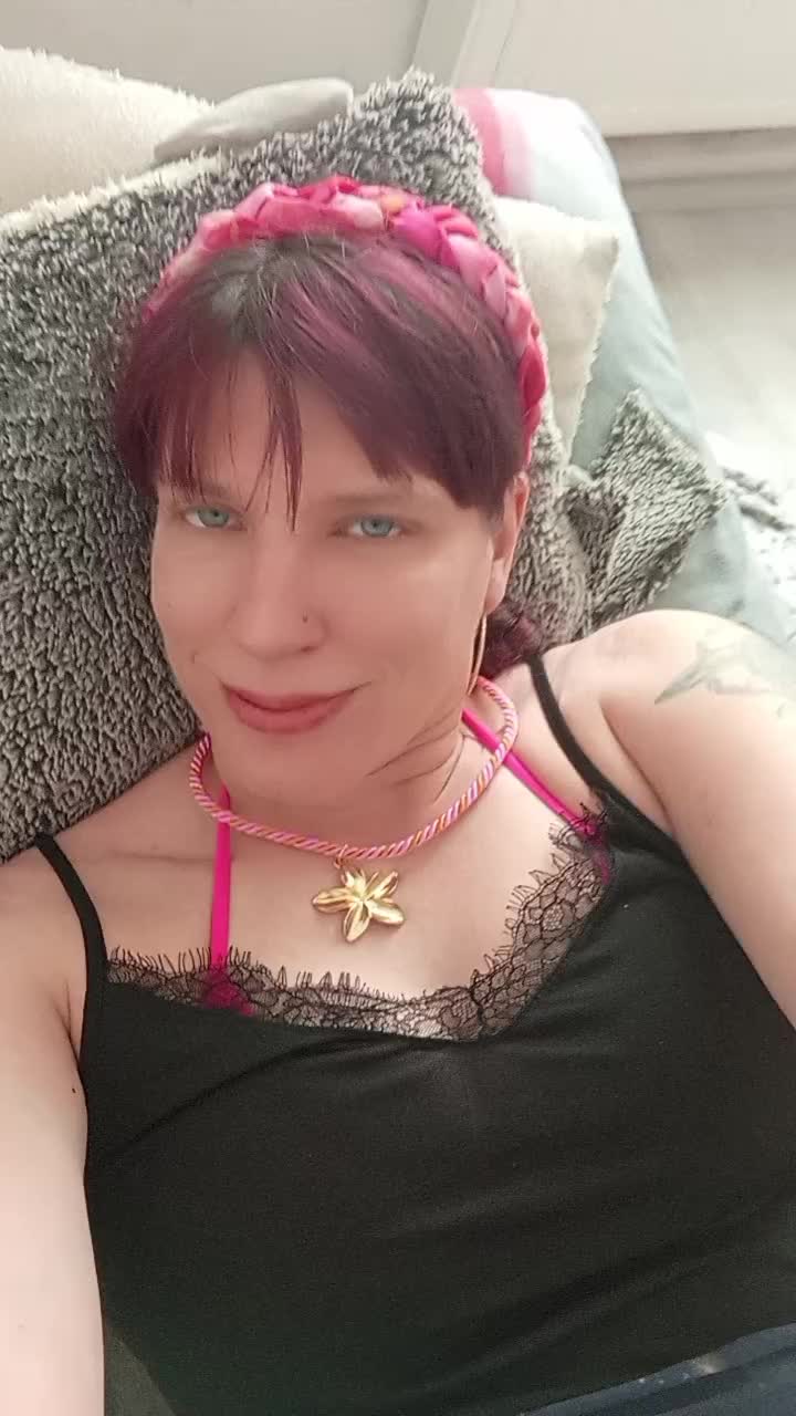 @CrazyAngelSteffi😜😜🥰🥰