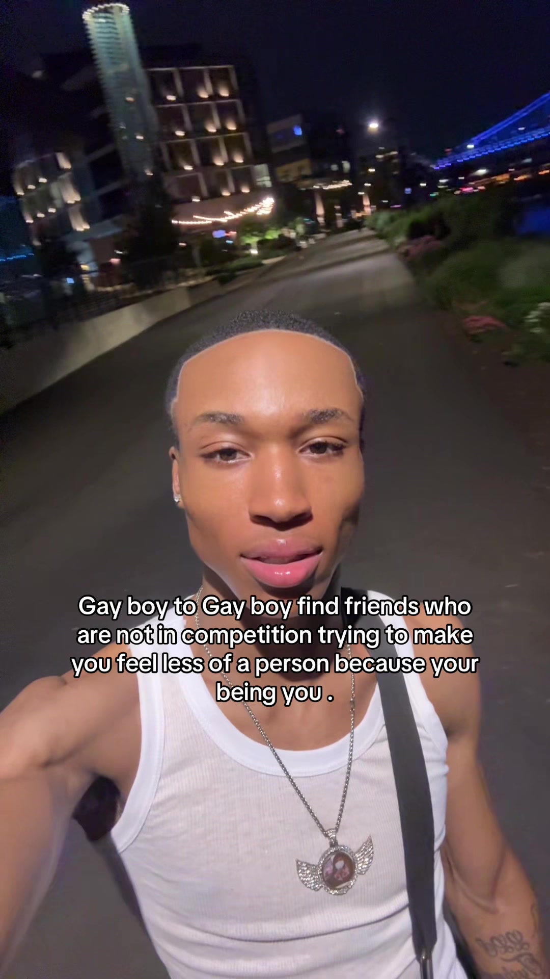 @PrettyBoy🤍 .