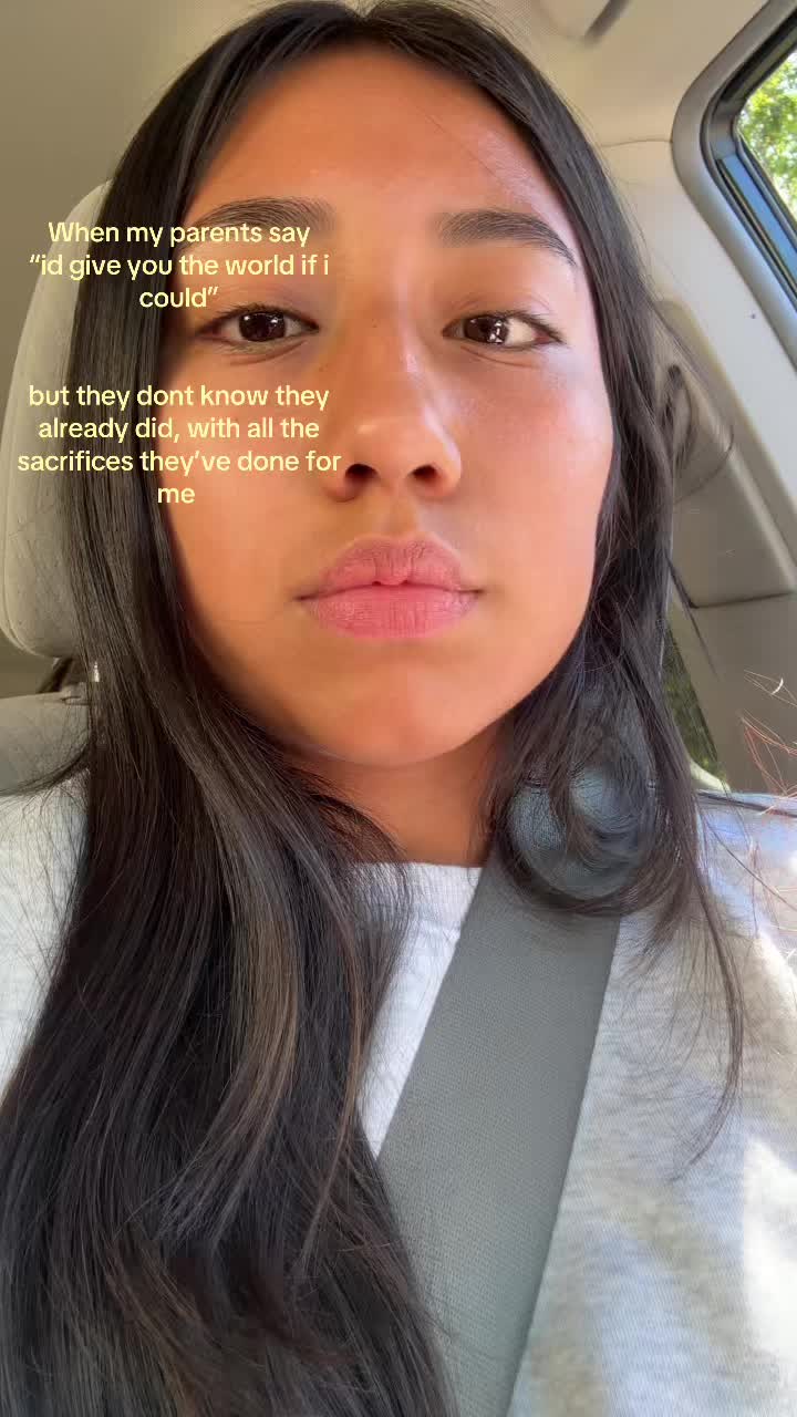 @Evelyn Mundo