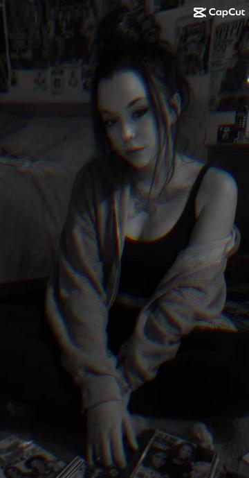 @Ashley Ren&eacute;e