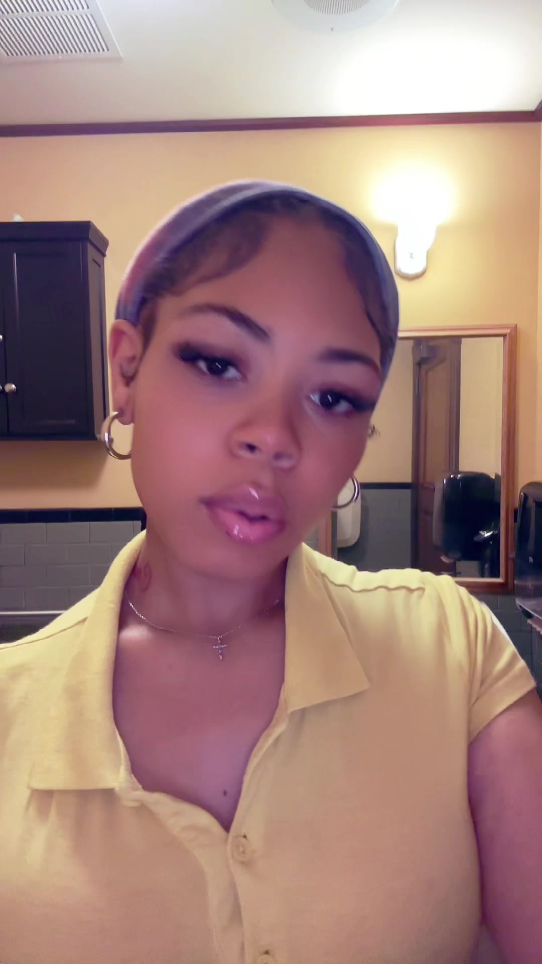 @GlossyAaaaa