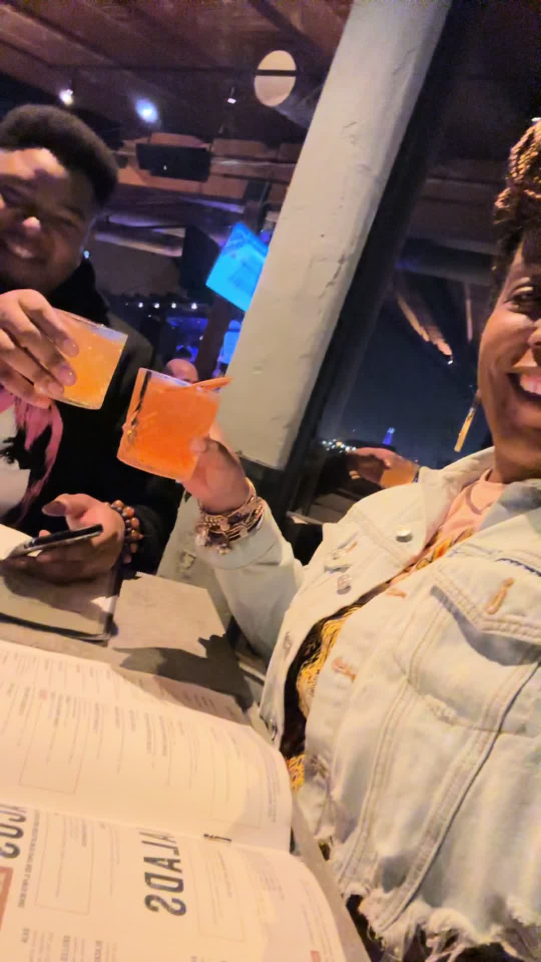 @B🐝