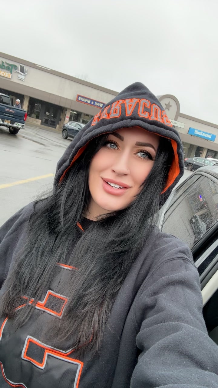 @Valentina Marie