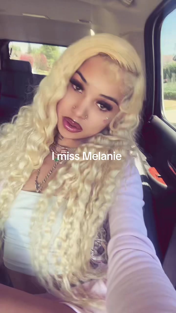 @Leilanee🧃
