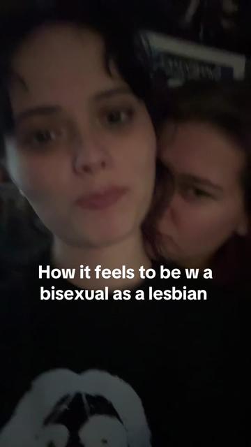 @Emily☮️