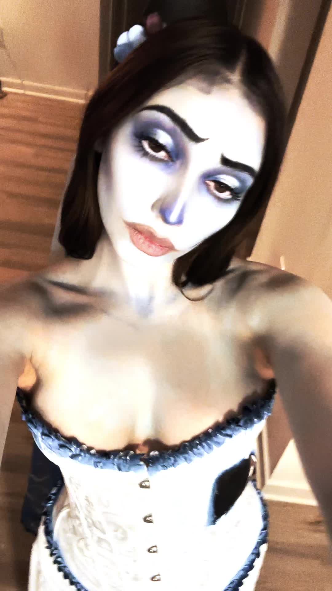 @lilly.g