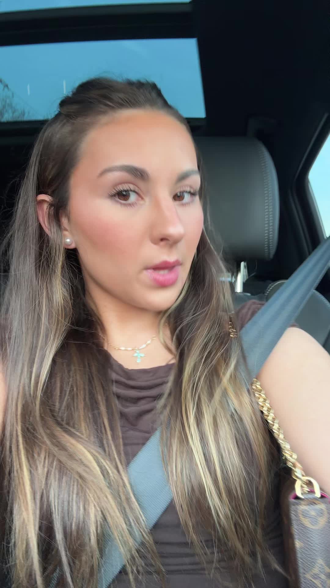 @re💋😻❣️
