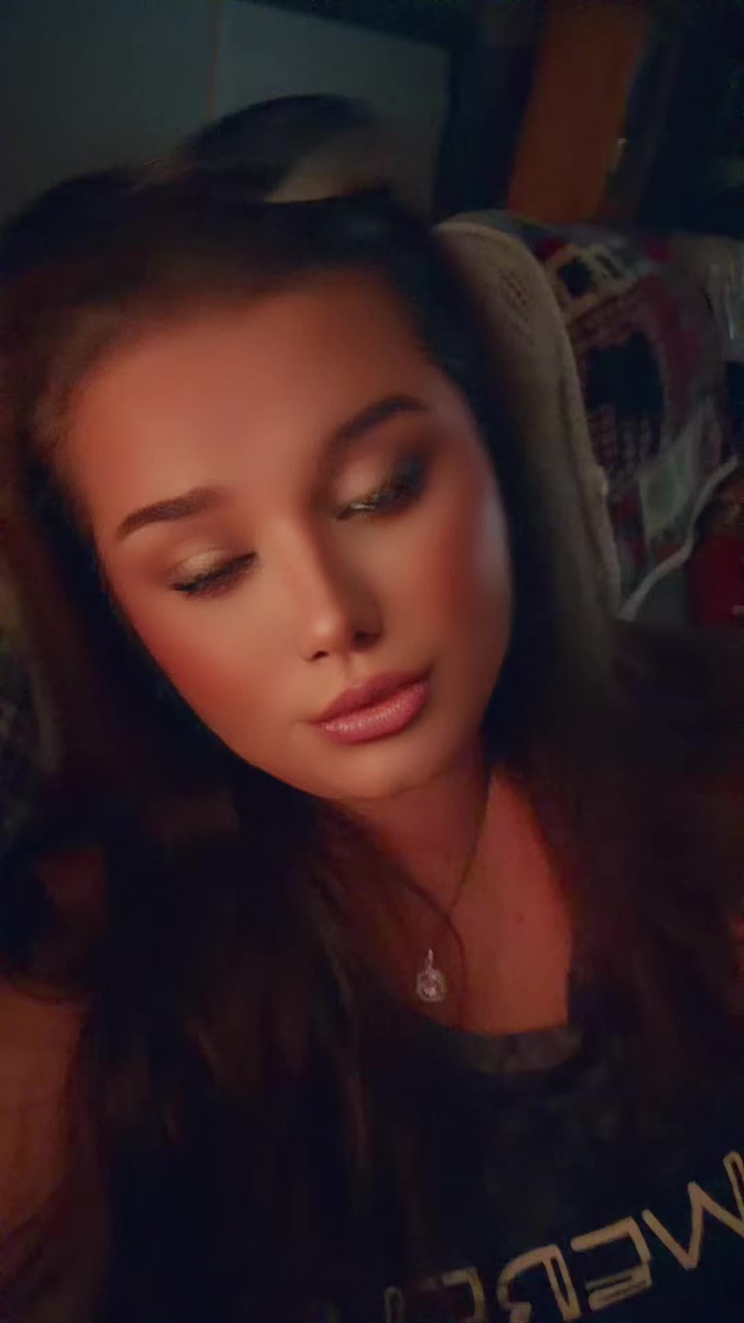 @Katie🫥