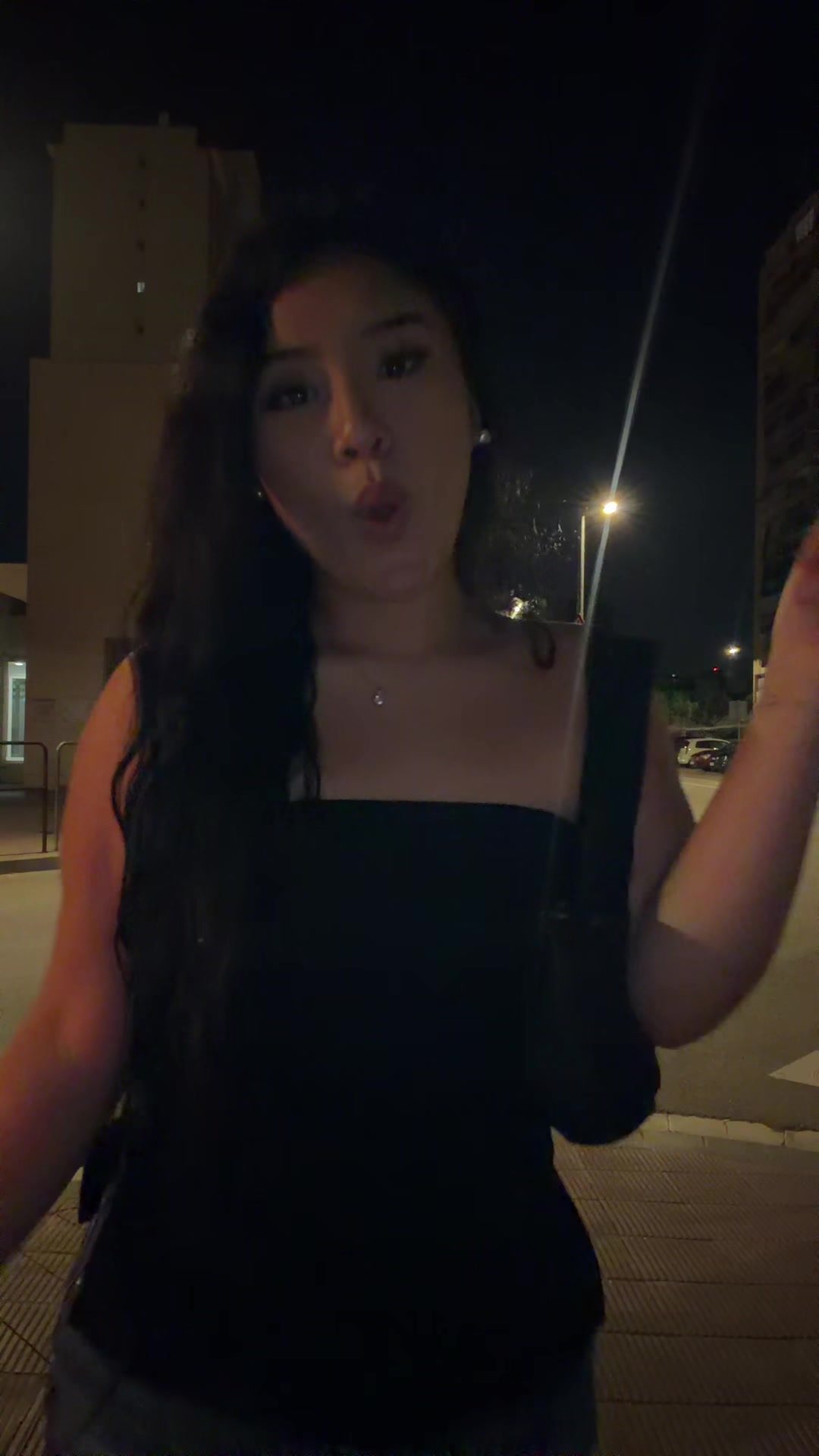 @Saheliii_