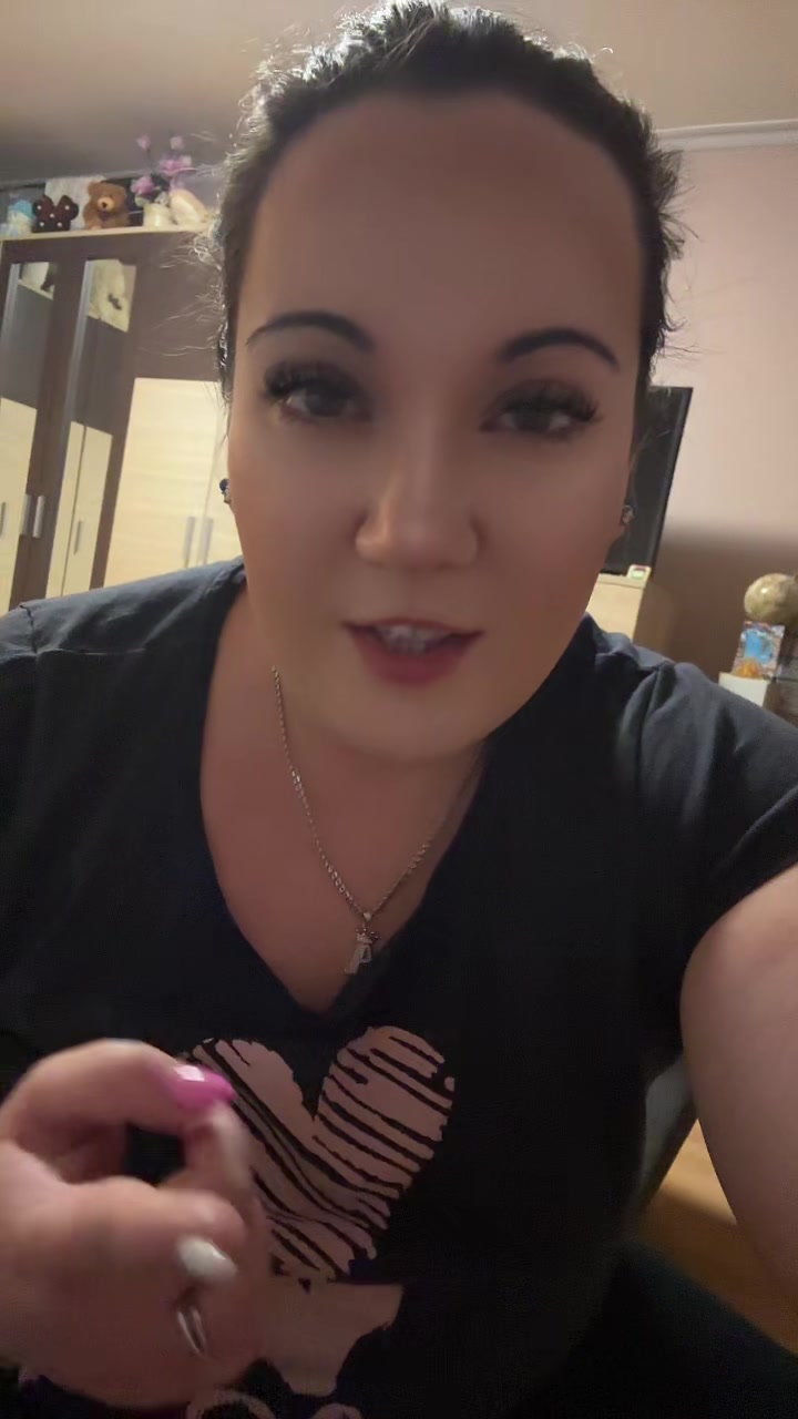 @Anii_🤗❤️