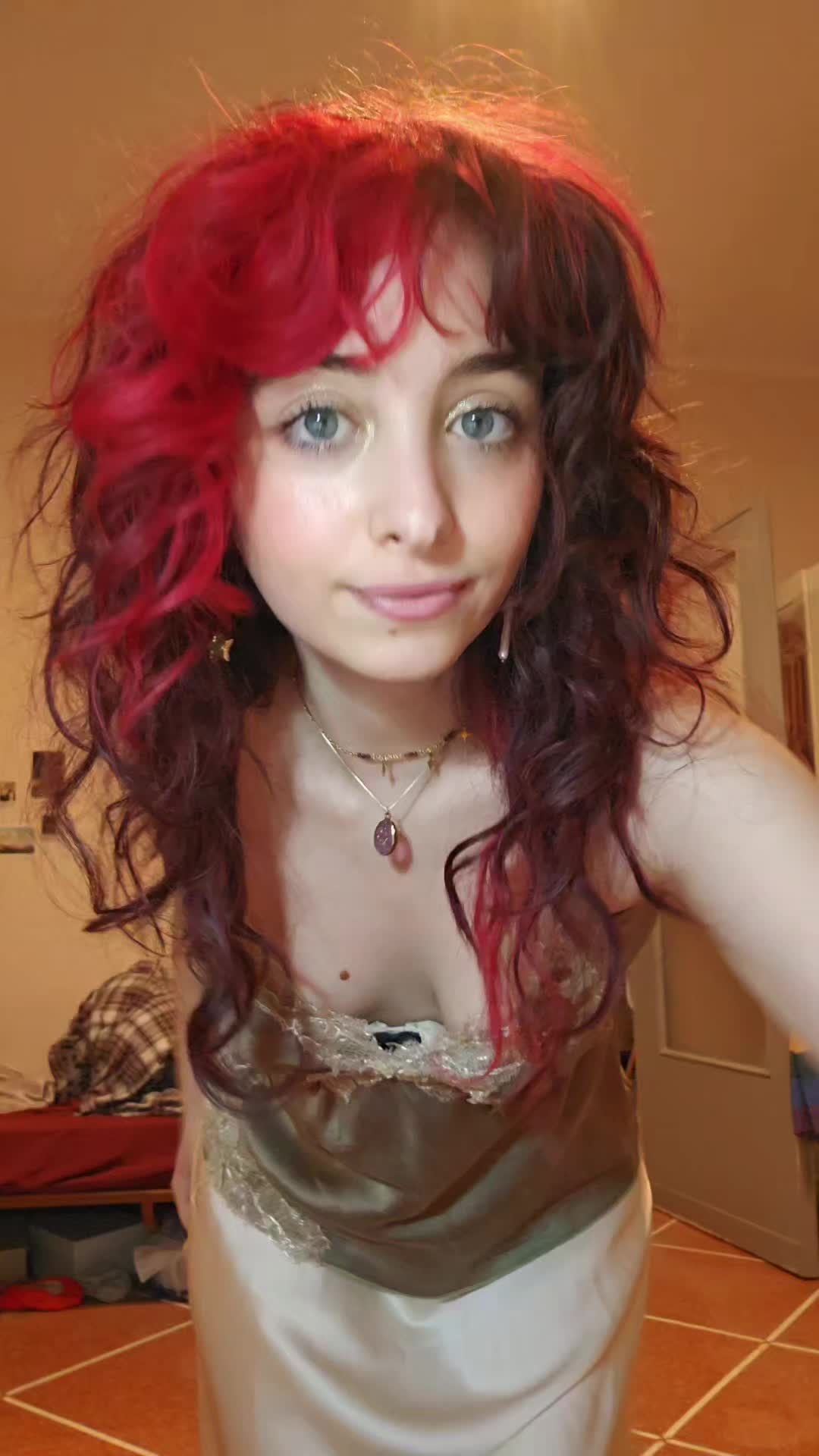 @Lucrezia ๐
