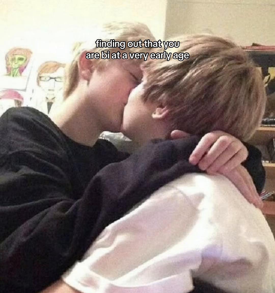 @️
