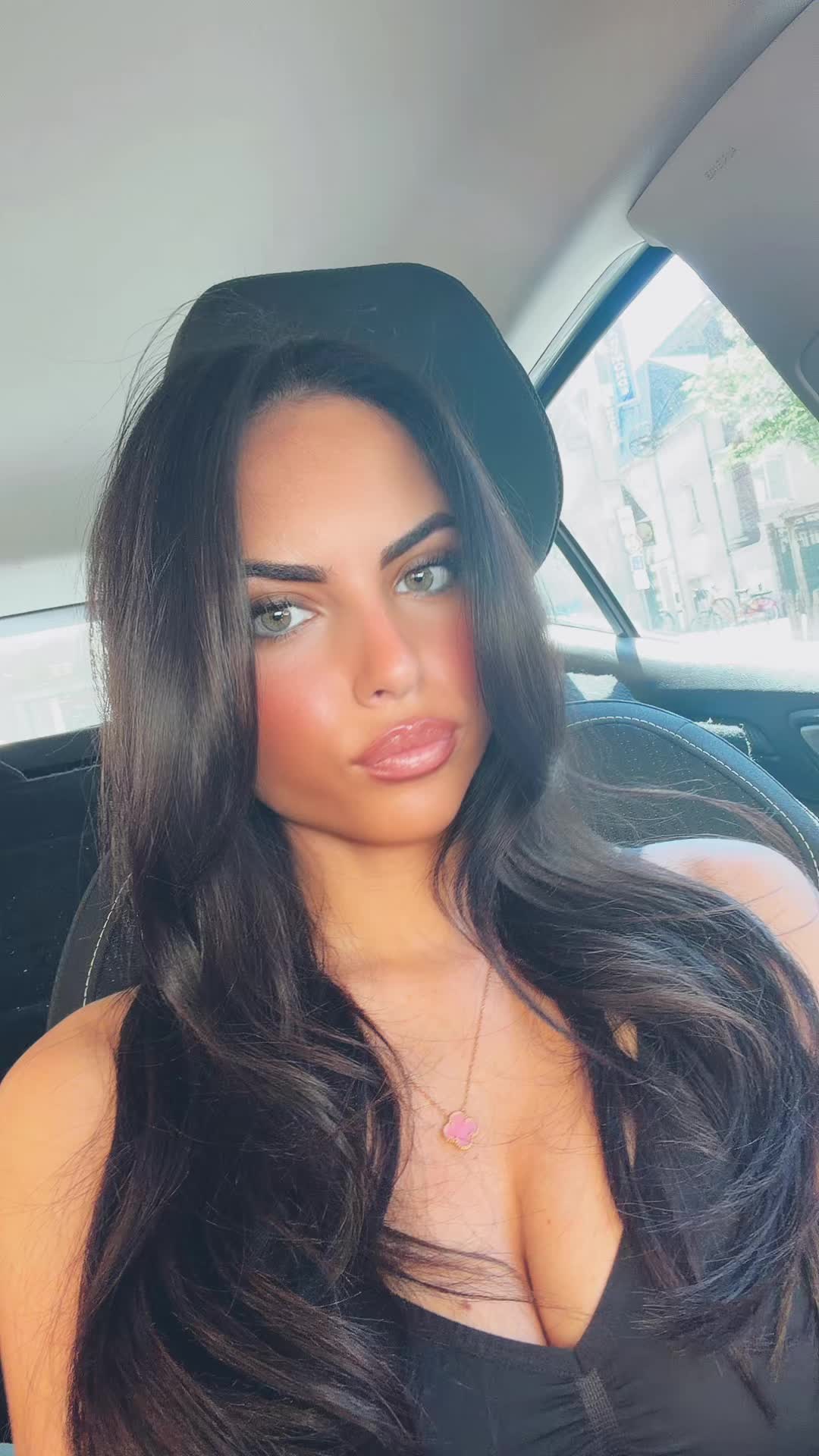 @Alexcia.c