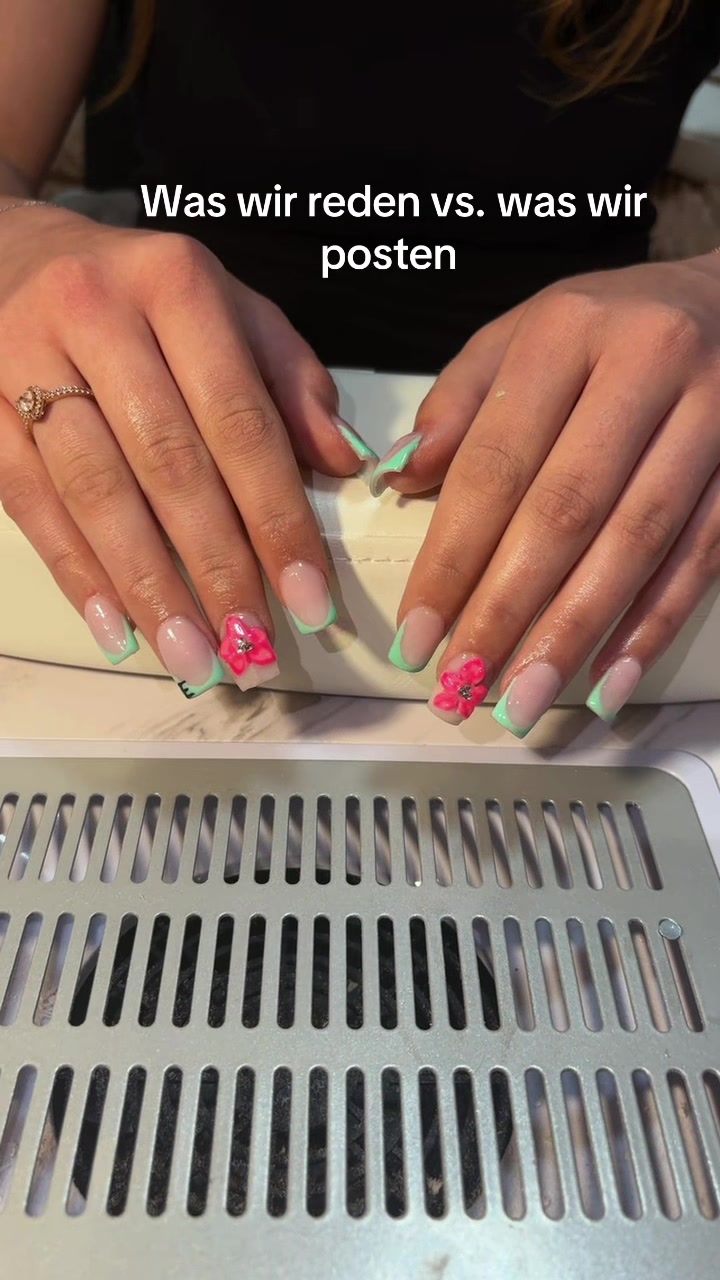 @nailartxmiaa