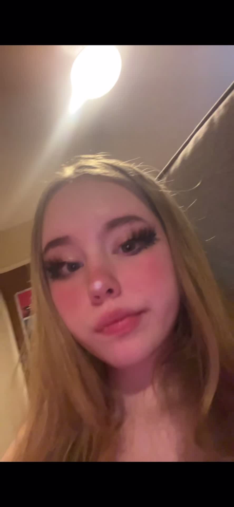 @Bella_love