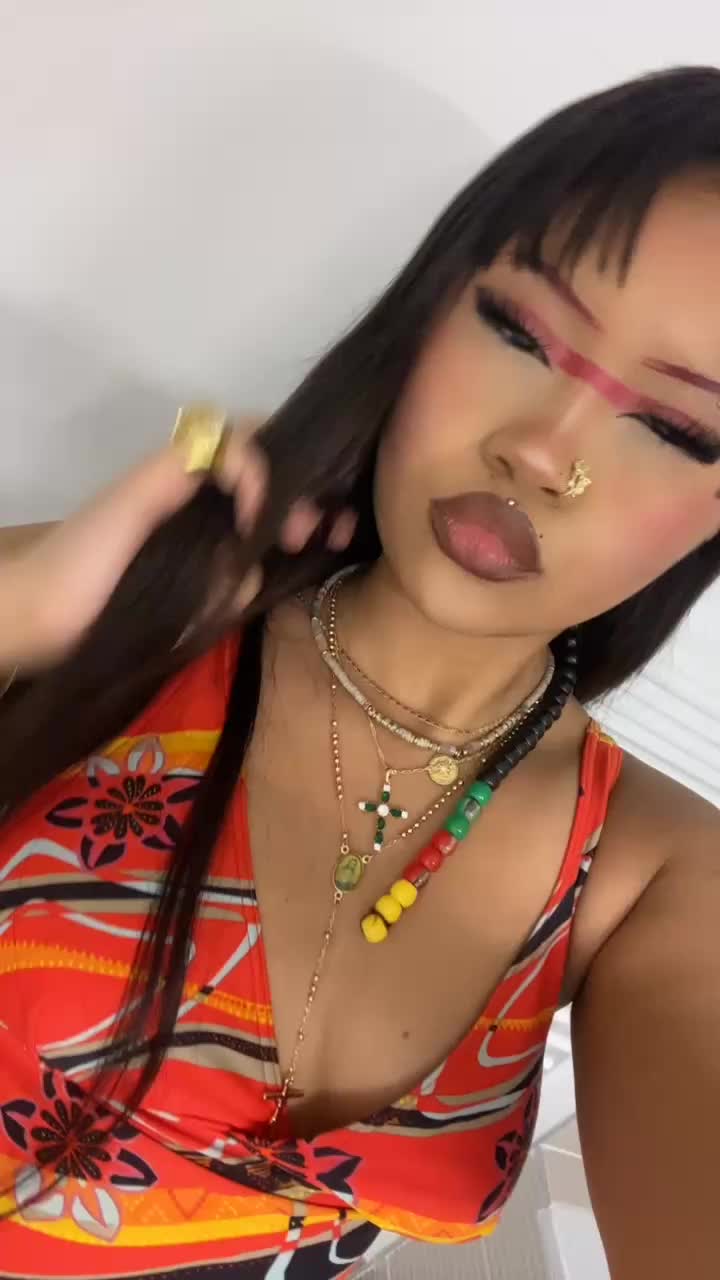 @NANA🧛🏽♀️